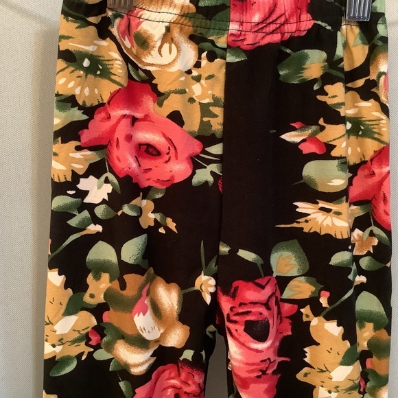 Leggings Kid’s Age 3-5 Rose Garden Pattern - Picture 2 of 7